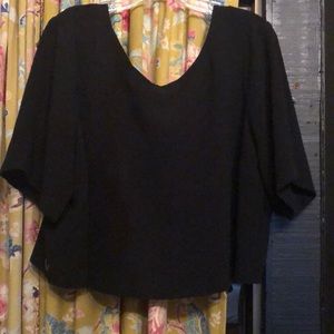 Torrid bow back crop top Sz 3